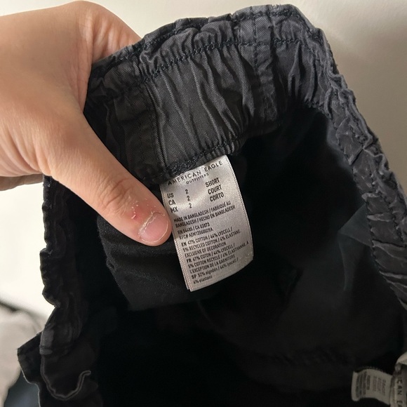 American Eagle Black Cargo Pants - Picture 4 of 4